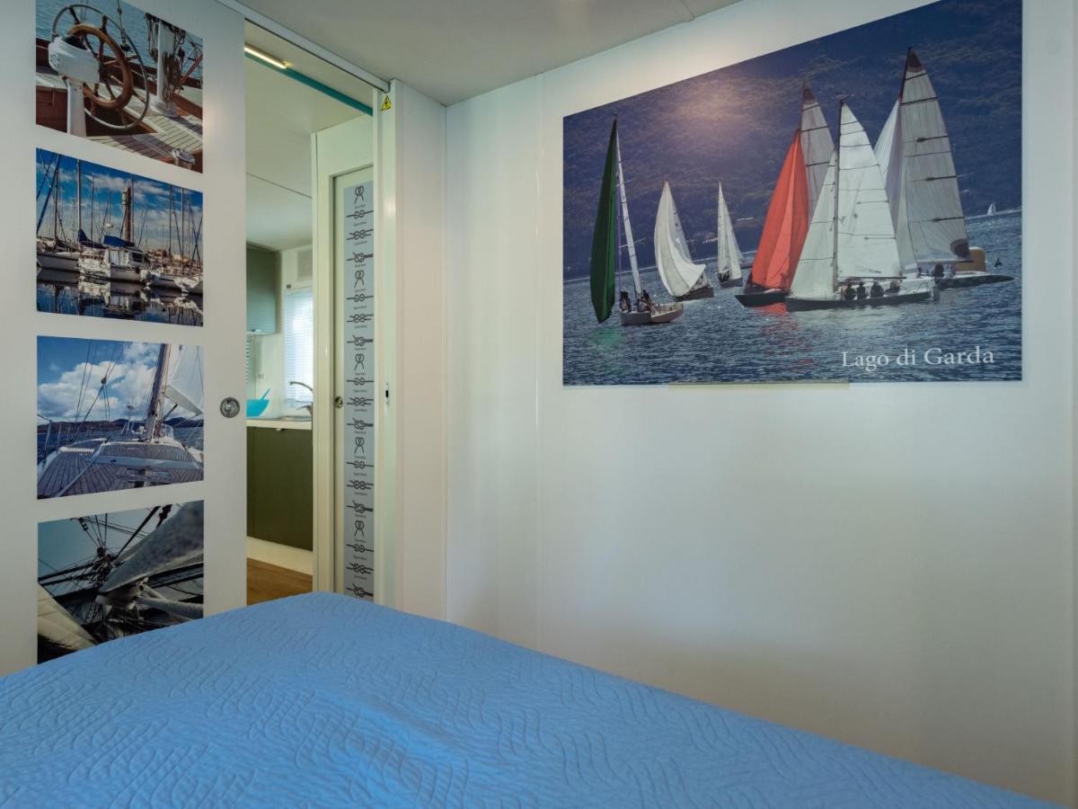 Holiday Home Garda Blue By Interhome Rivoltella del Garda Exterior photo